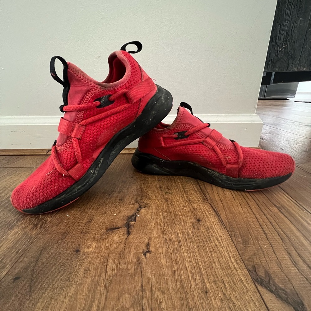 Final ⬇️Boy’s Puma No Tie Tennis Shoe